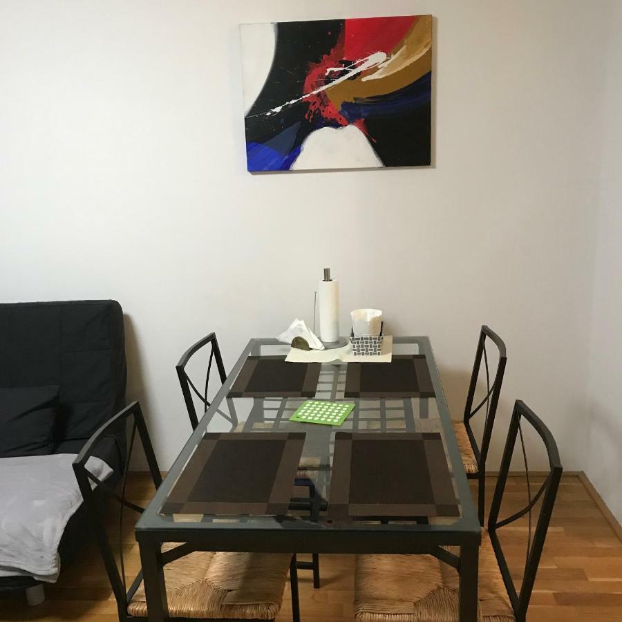 Lg Lovely Apartment 施托克劳 外观 照片