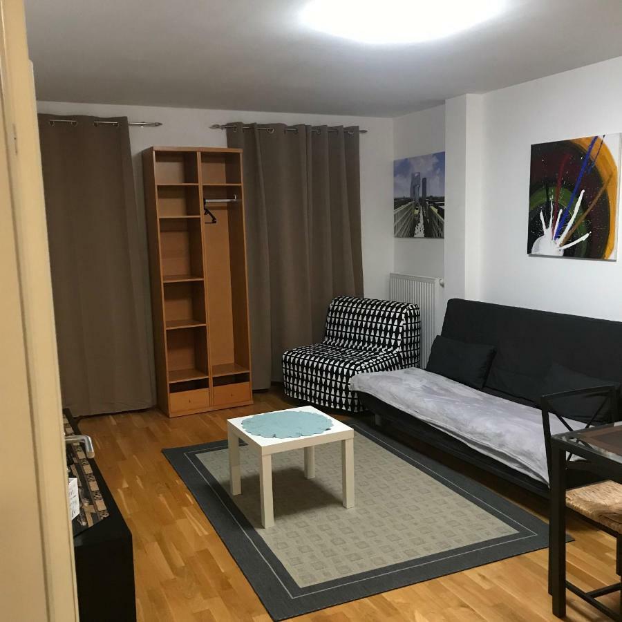 Lg Lovely Apartment 施托克劳 外观 照片